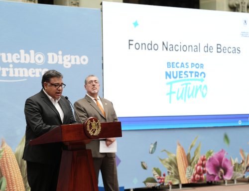 Más de 9 mil personas completaron su postulación a una de las Becas por Nuestro Futuro