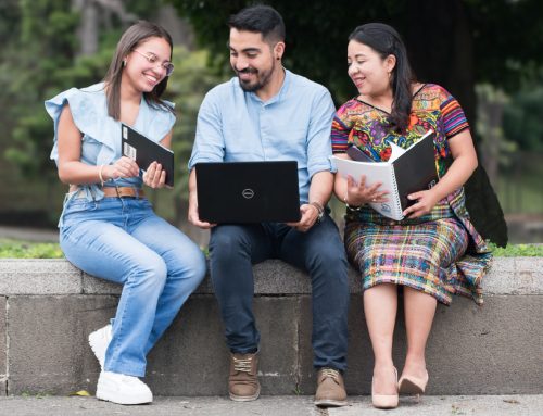 FINABECE abre convocatoria para que universitarios elaboren su tesis o ejercicio profesional supervisado