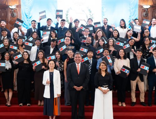 60 jóvenes reciben becas de la República de China (Taiwán) para estudios de grado y pregrado