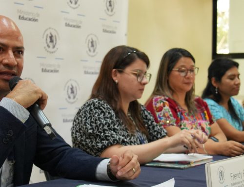 Conversan sobre importancia de la planificación y el presupuesto en el Mineduc