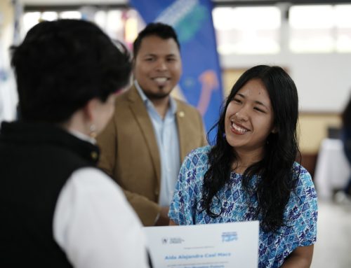 Becas por Nuestro Futuro: Reconocen dedicación de segundo grupo de becarios