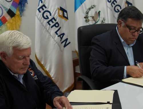 SEGEPLAN y Fundación Kinal acuerdan cooperación para impulsar acceso a educación técnica no universitaria