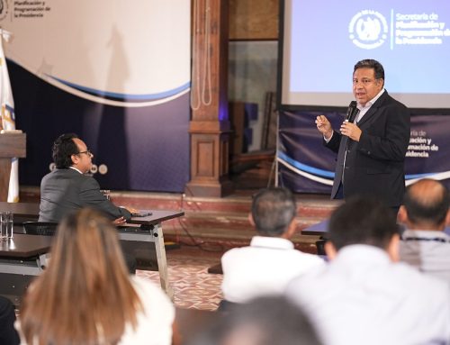 Comunidad de práctica de IA de SEGEPLAN continúa compartiendo experiencias sobre herramientas